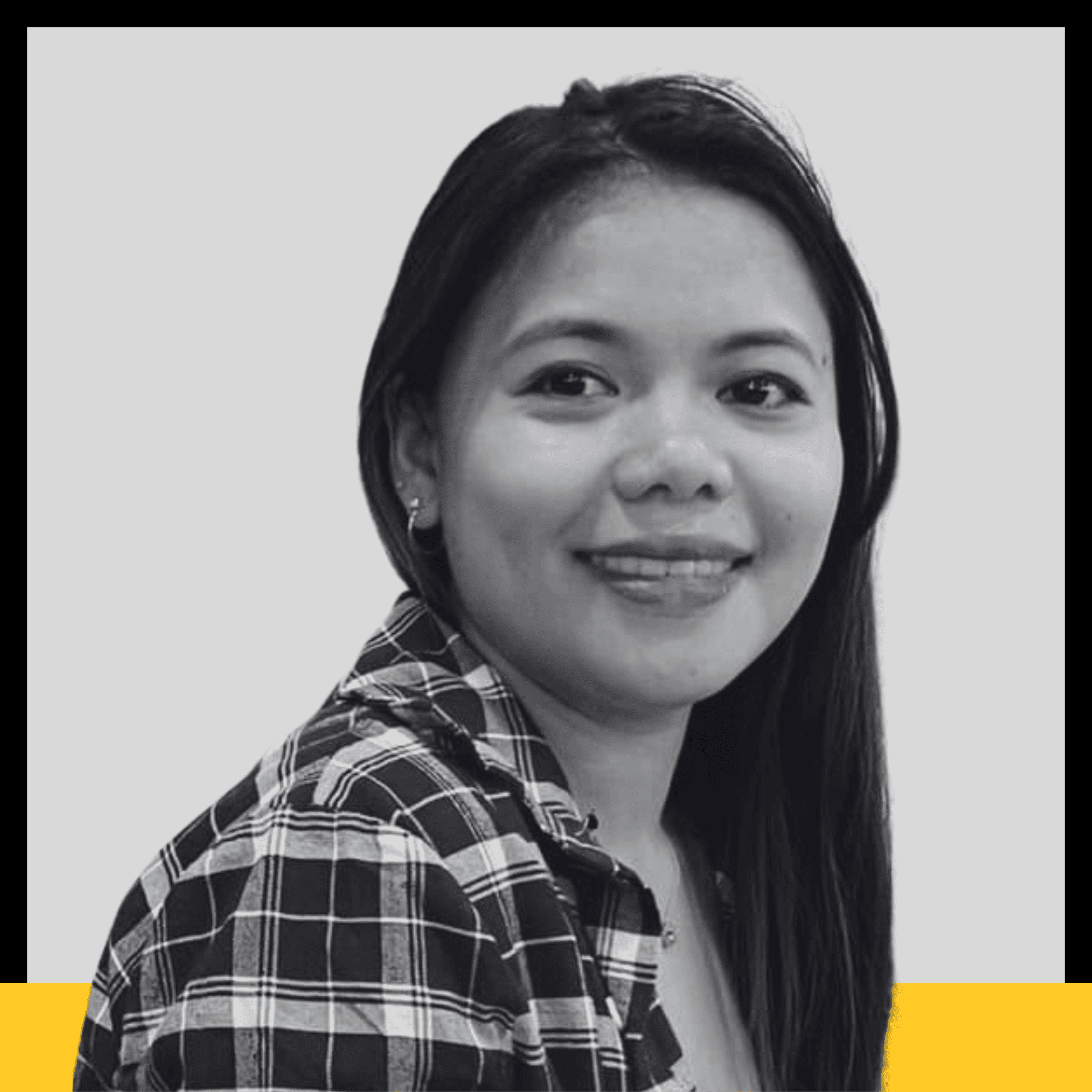 CRISIA MANZANILLA — SALES MANAGER